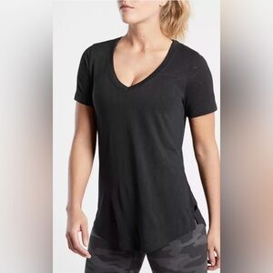 Athleta v-neck black tee size 2X